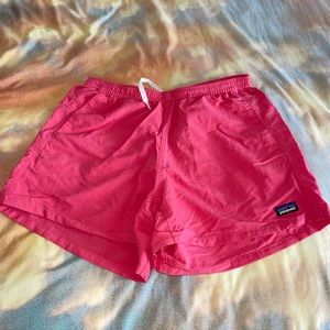 Patagonia baggies💓